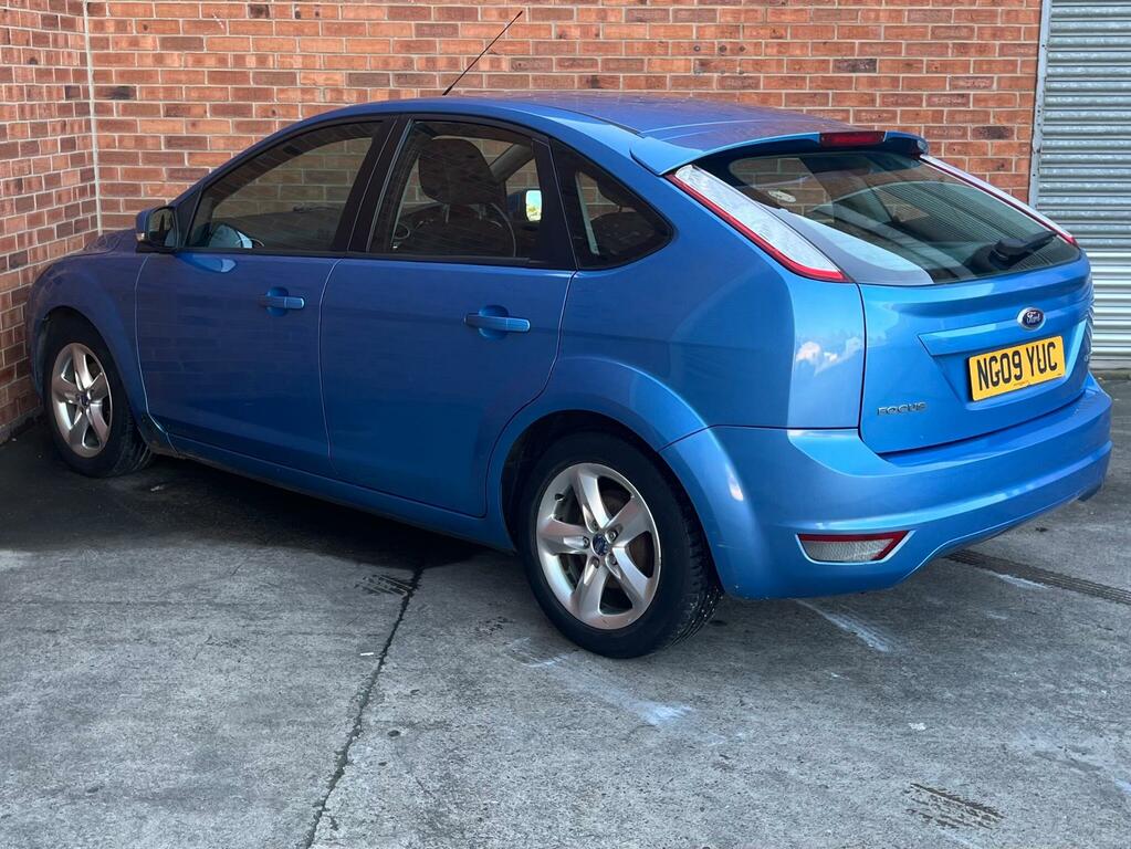 Ford Focus 1.6 Zetec NG09YUC Blue #4