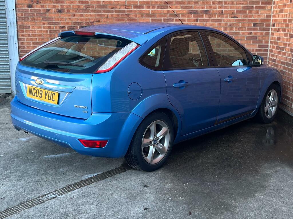 Ford Focus 1.6 Zetec NG09YUC Blue #6