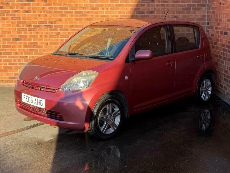 Daihatsu Sirion 1.3 Se Red #3