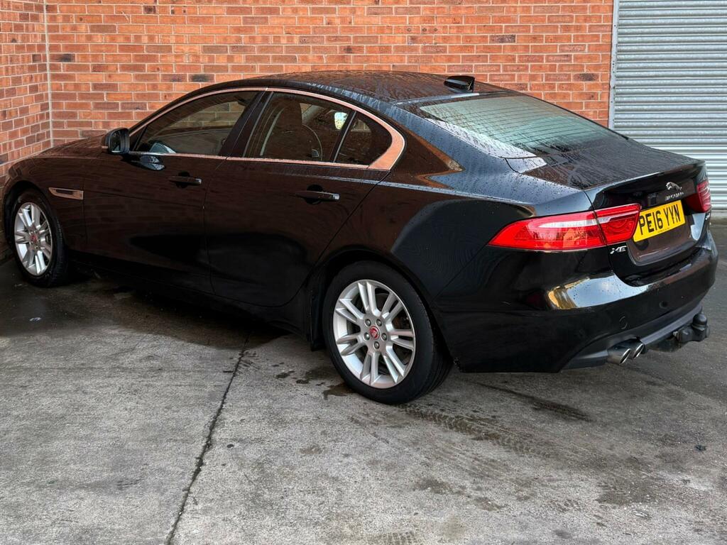 Jaguar XE 2.0D Prestige Euro 6 Ss PE16YYN Black #4