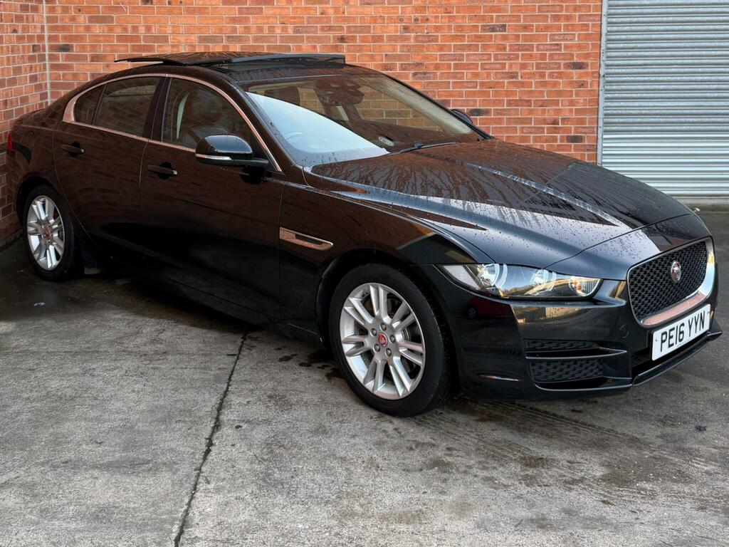 Jaguar XE 2.0D Prestige Euro 6 Ss Black