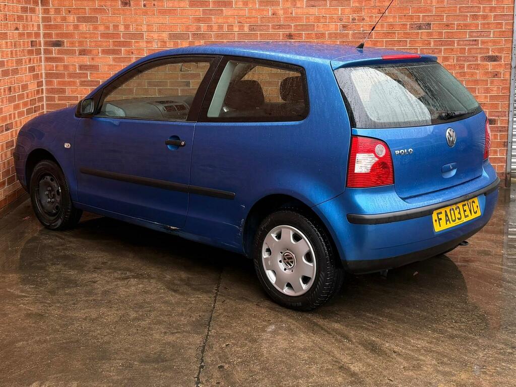 Volkswagen Polo 1.2 E Blue #4
