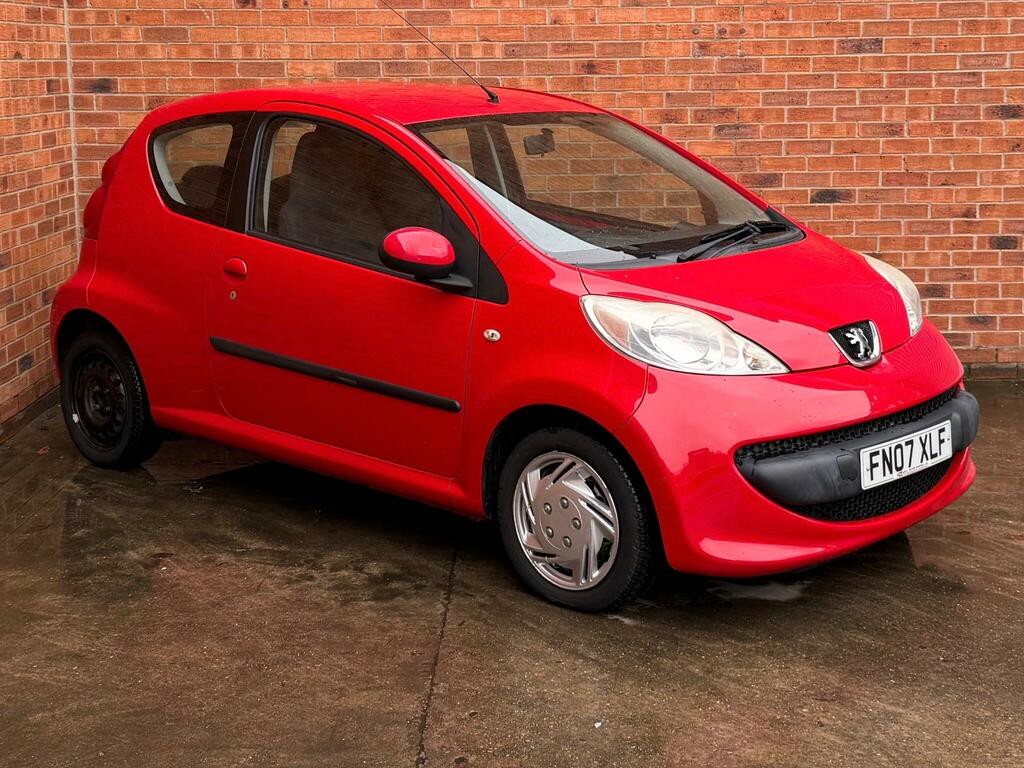 Peugeot 107 1.0 12V Urban 2 Tronic Euro 4 Red