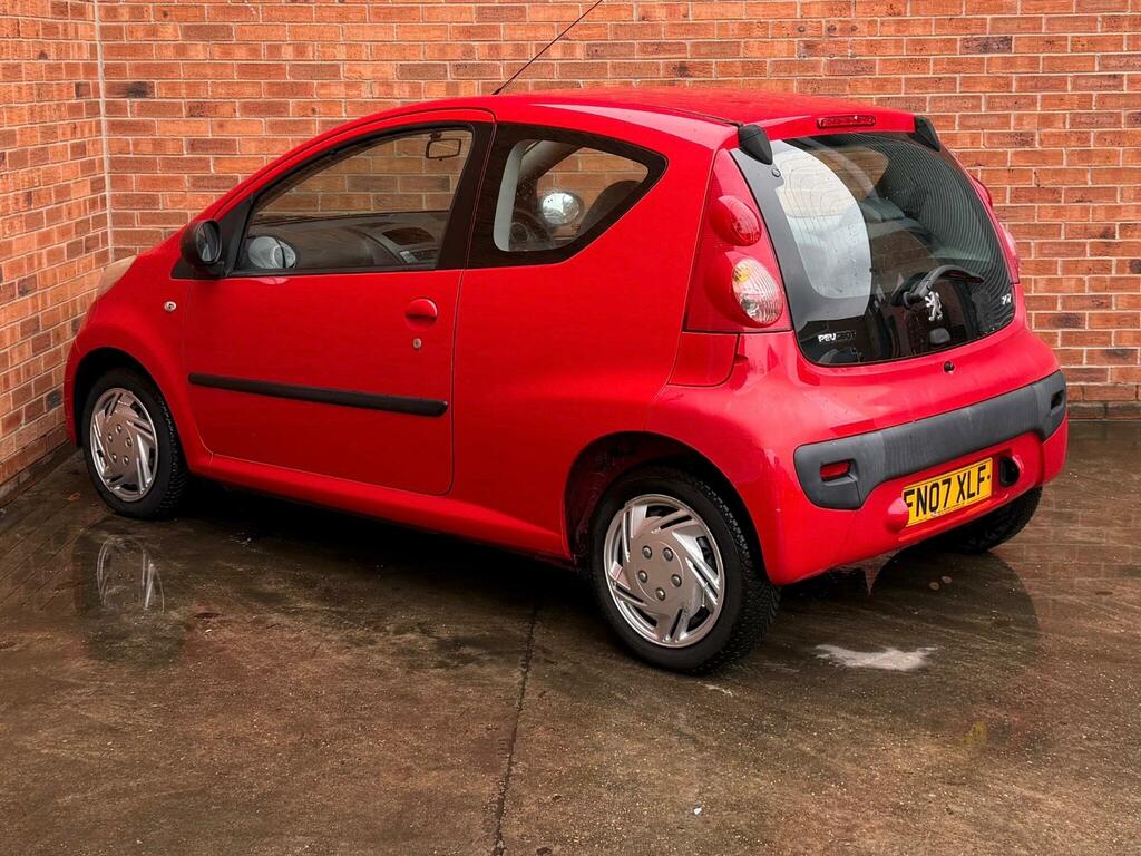 Peugeot 107 1.0 12V Urban 2 Tronic Euro 4 Red #4