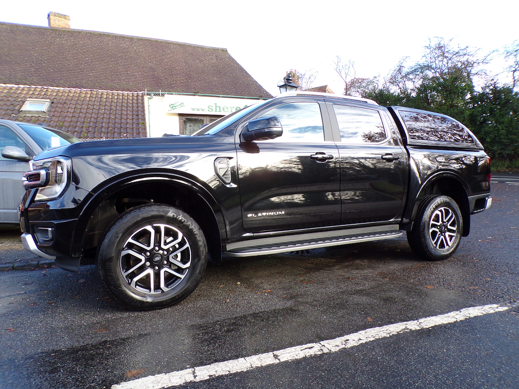 Ford Ranger 3.0 Td V6-240 Ecoblue Platinum Pickup Double Cab 4 YS25OFJ Black #2