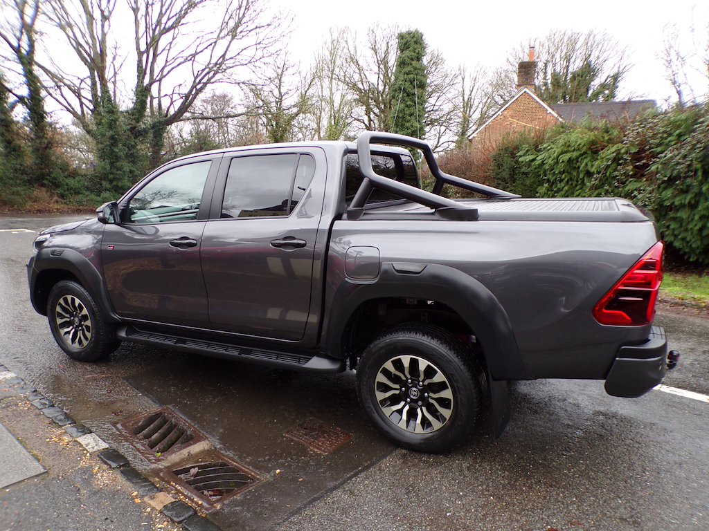 Toyota HILUX 2.8 D-4d Gr Sport Pickup Double Cab Aut ML73LXJ Grey #4