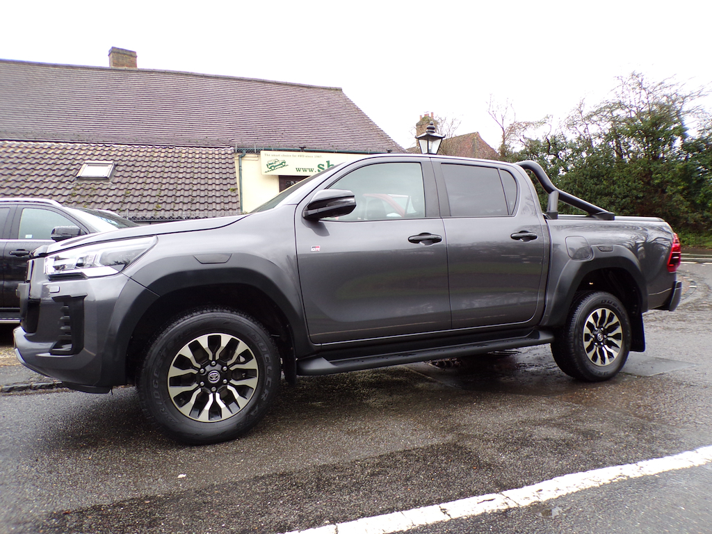 Toyota HILUX 2.8 D-4d Gr Sport Pickup Double Cab Aut ML73LXJ Grey #2