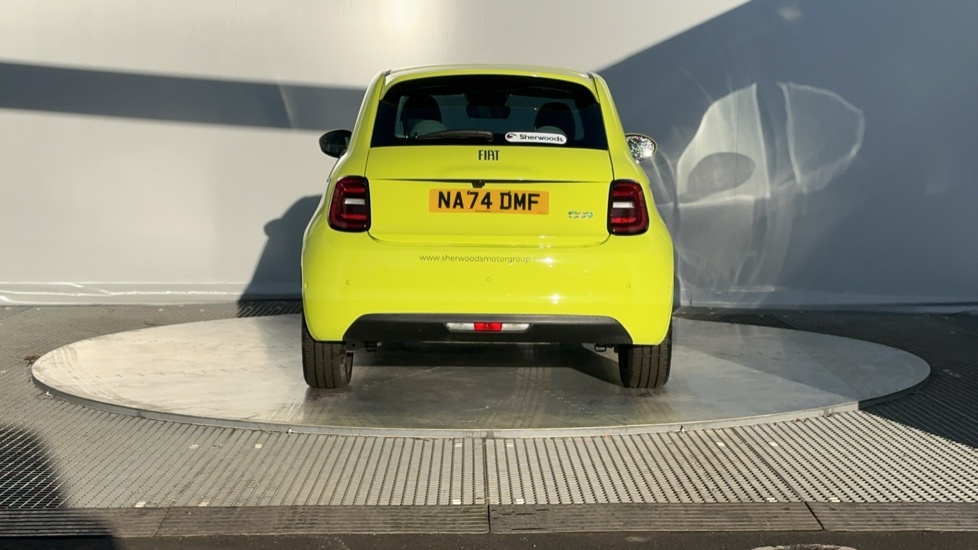 Fiat 500E 42Kwh La Prima Hatchback 118 Ps Green #6
