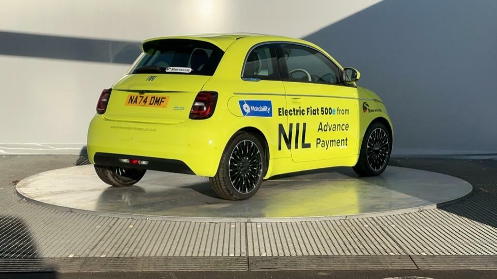 Fiat 500E 42Kwh La Prima Hatchback 118 Ps Green #5