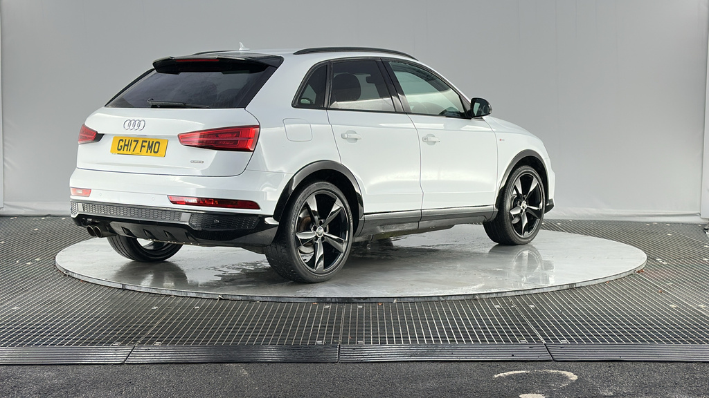 Audi Q3 2.0 Tfsi Black Edition Suv S Tronic Qua GH17FMO White #6