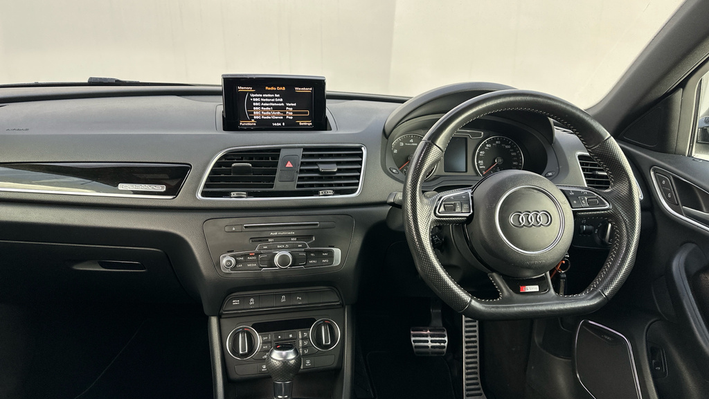 Audi Q3 2.0 Tfsi Black Edition Suv S Tronic Qua GH17FMO White #4