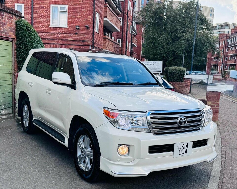 Toyota Land Cruiser Zx White #2