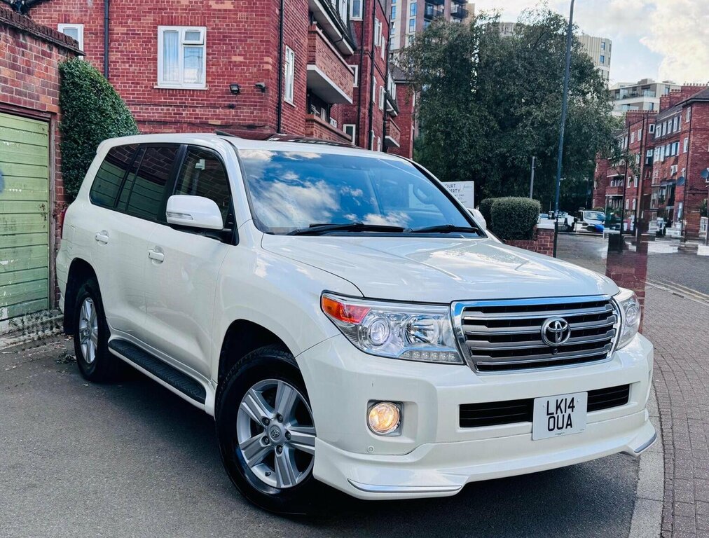 Toyota Land Cruiser Zx White