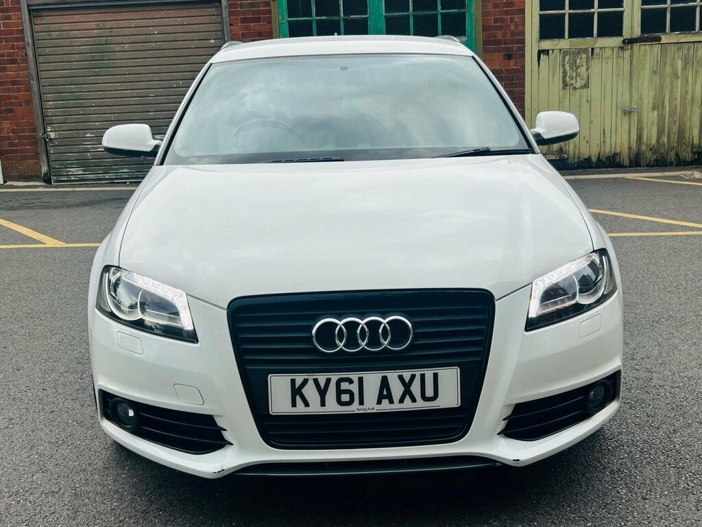 Audi A3 1.8 Tfsi Black Edition Sportback S Tronic Euro 5 5 KY61AXU White #2