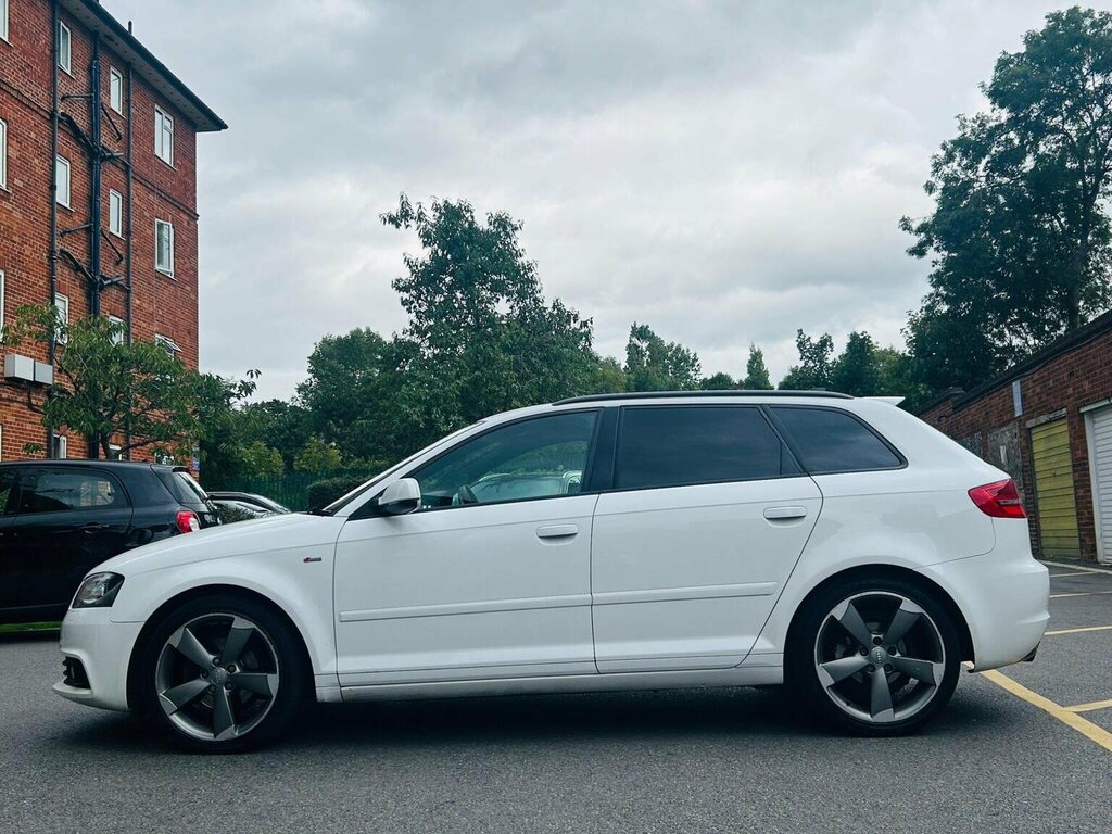Audi A3 1.8 Tfsi Black Edition Sportback S Tronic Euro 5 5 KY61AXU White #4