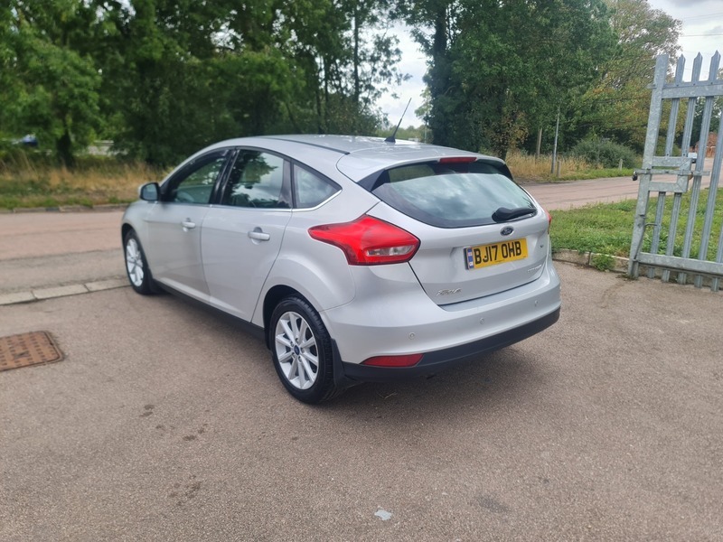 Ford Focus Titanium Tdci BJ17OHB Silver #4