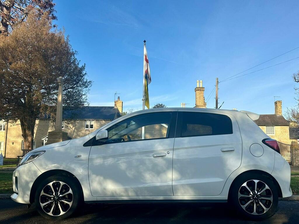 Mitsubishi Mirage Hatchback 1.2 Design Euro 6 Ss 202020 YK20OZO White #4