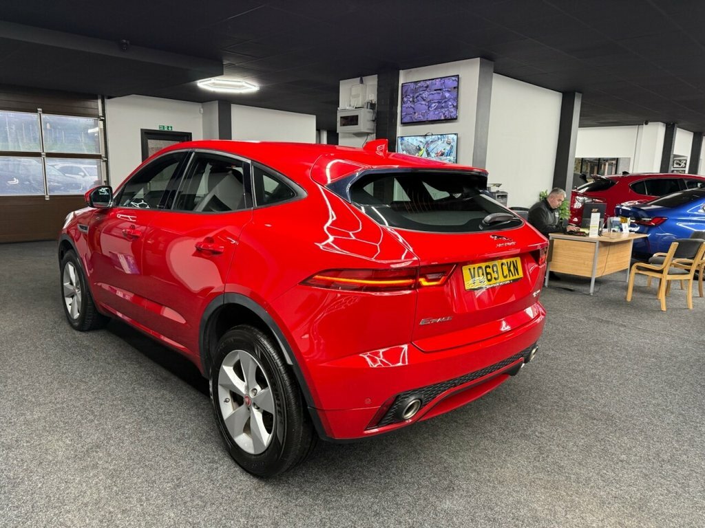 Jaguar E-Pace 2L R-dynamic S VO69CKN Red #5
