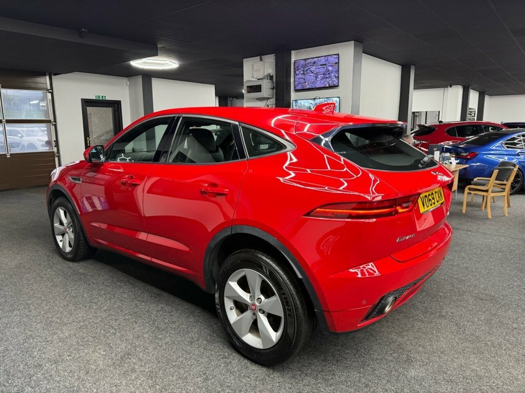 Jaguar E-Pace 2L R-dynamic S VO69CKN Red #4