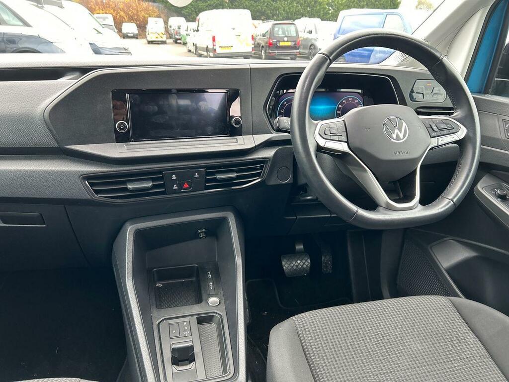 Volkswagen Caddy California Maxi 1.5 Tsi 116 Dsg Red #21
