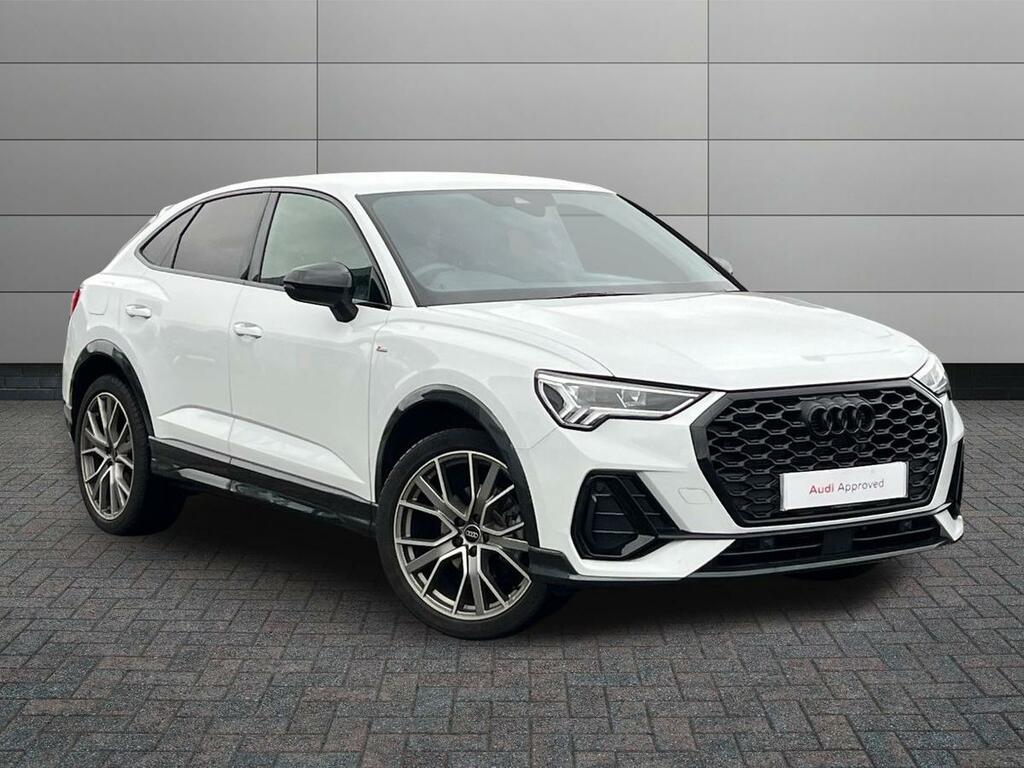 Audi Q3 1.5 Tfsi Cod 35 Black Edition Sportback S Tronic E White