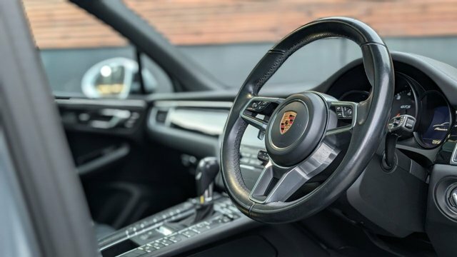 Porsche Macan 2018 3.0T V6 Gts Suv Pdk 4Wd Euro 6 S Silver #2