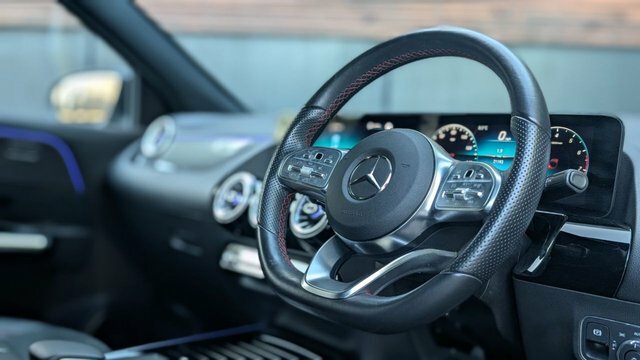Mercedes-Benz GLA Class 2022 1.3 Gla200 Amg Line Executive Suv Petro KP72FBX Black #2
