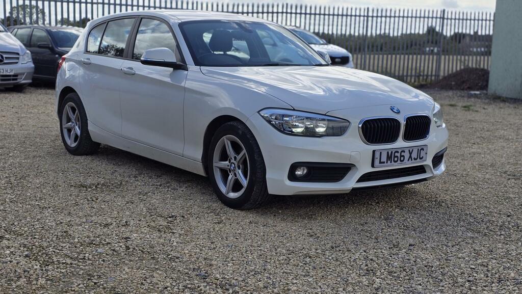 BMW 1 Series 1.5 118I Se Euro 6 S S White