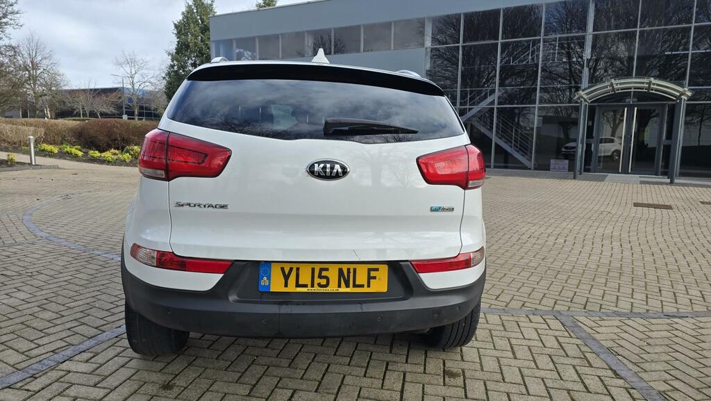 Kia Sportage 1.7 Crdi Ecodynamics 3 Suv 2Wd E YL15NLF White #6