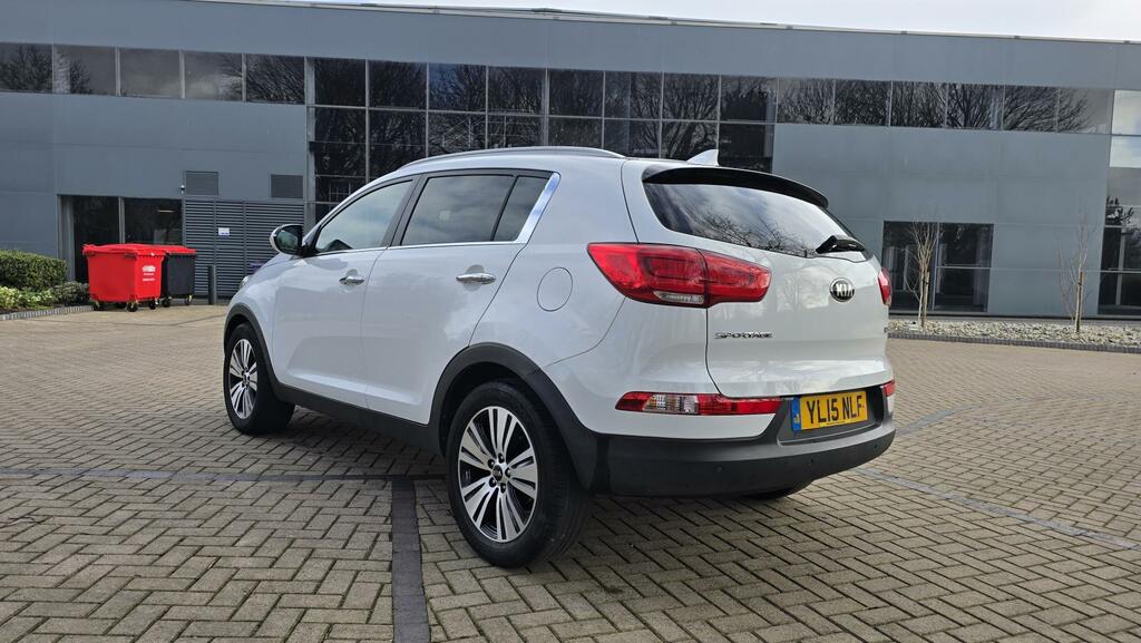 Kia Sportage 1.7 Crdi Ecodynamics 3 Suv 2Wd E YL15NLF White #5