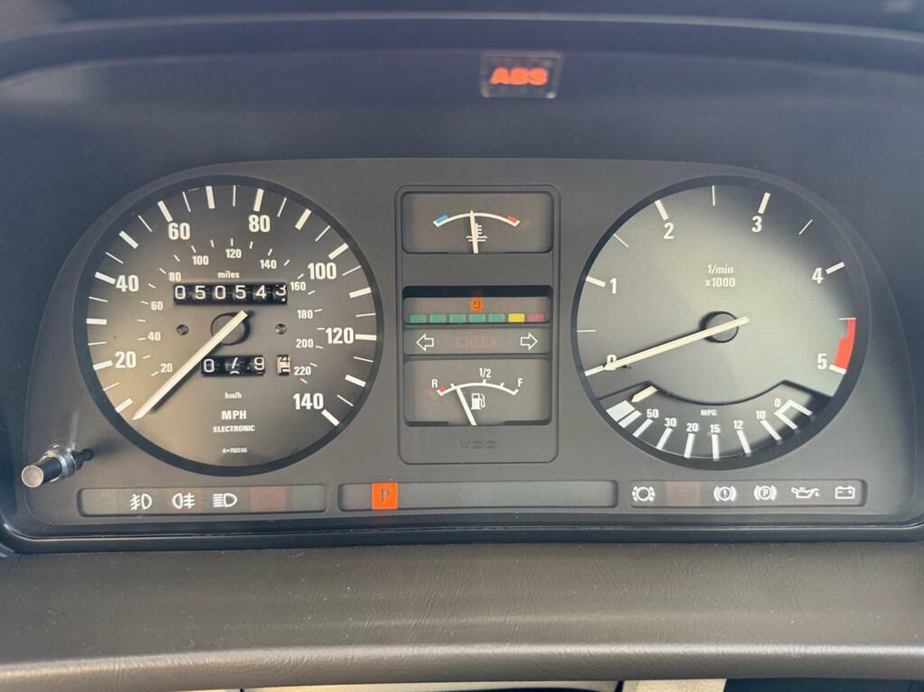 BMW 5 Series 525E Lux Blue #26