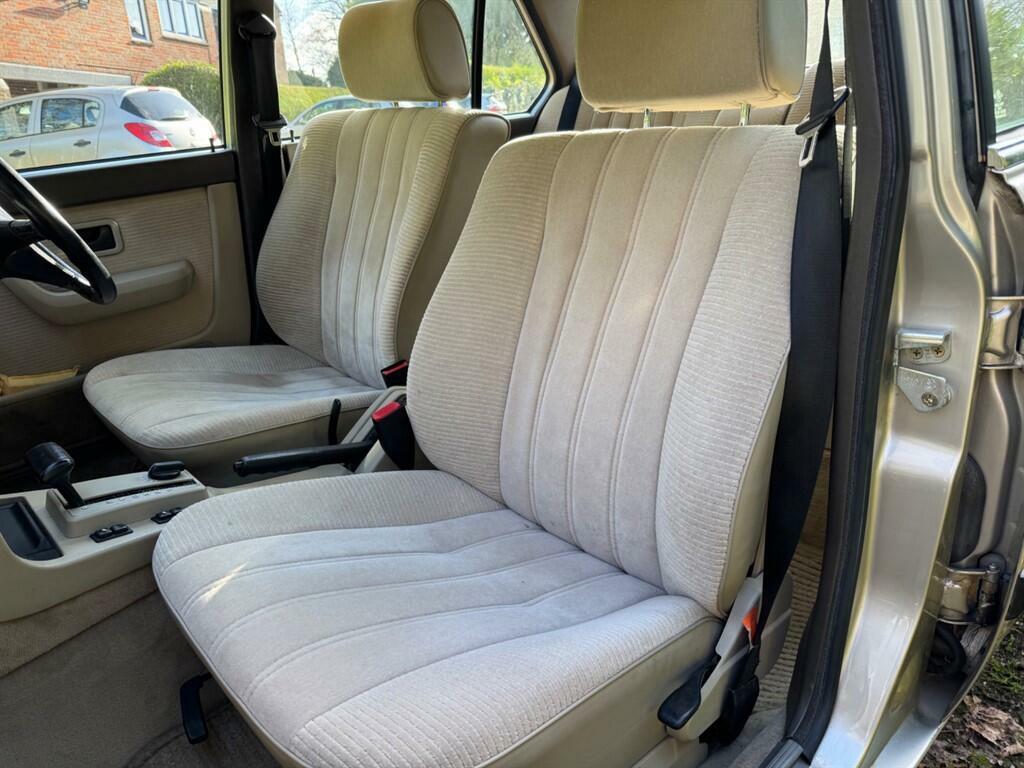 BMW 5 Series 525E Lux Blue #4