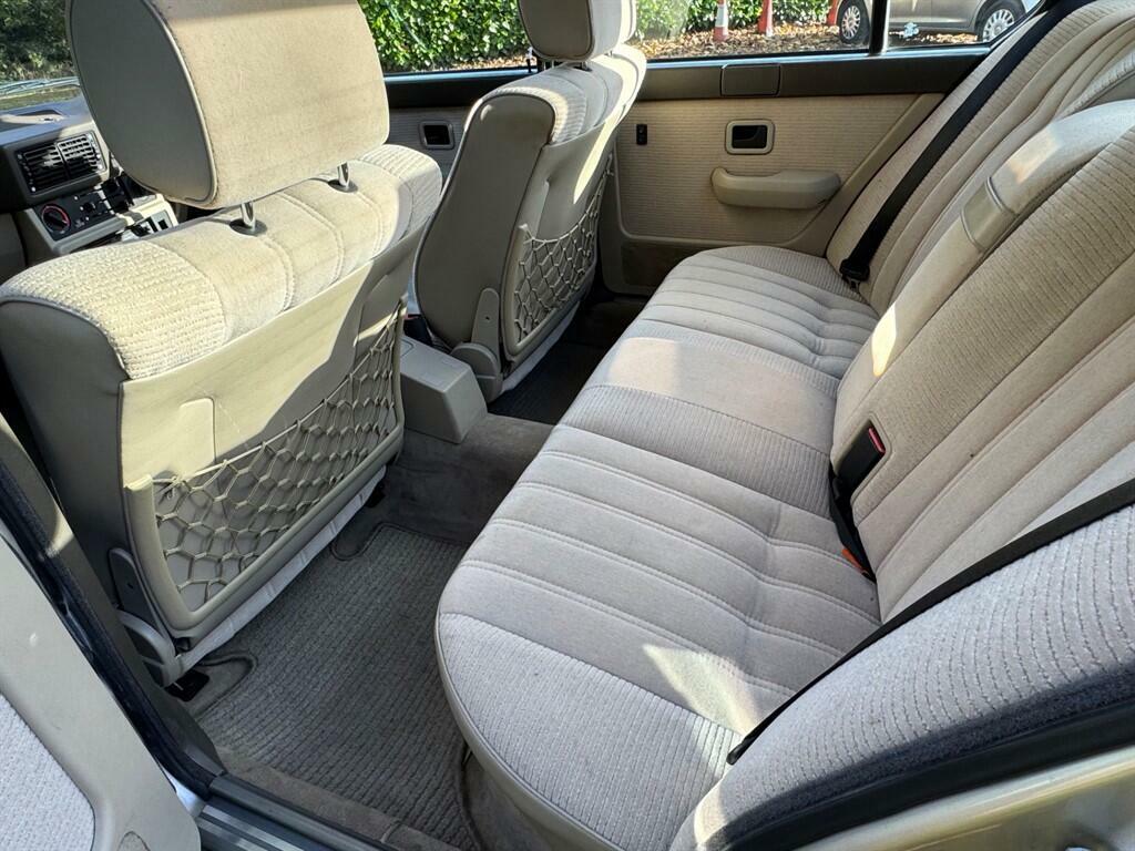 BMW 5 Series 525E Lux Blue #20