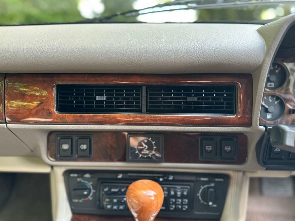 Jaguar XJS 4.0 Celebration Red #38