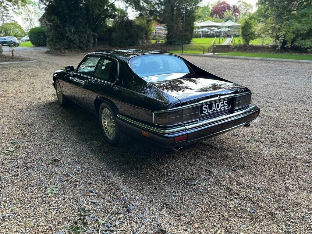 Jaguar XJS 4.0 Celebration Red #43