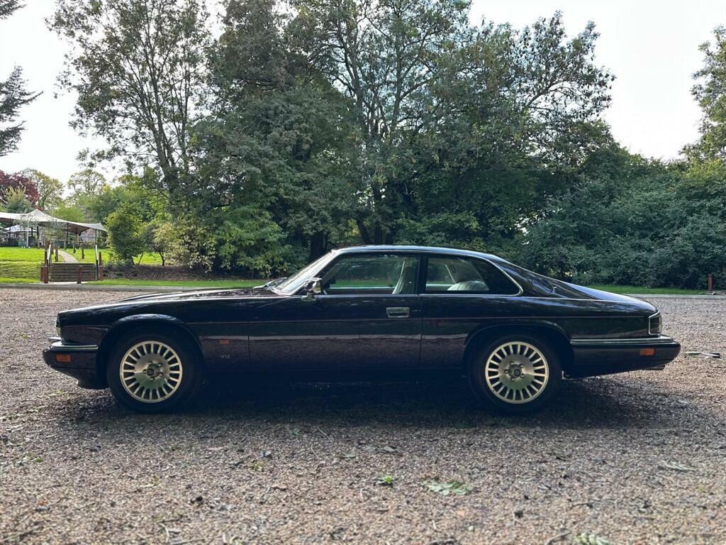 Jaguar XJS 4.0 Celebration Red #41