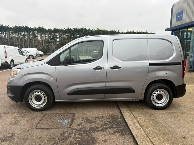Vauxhall Combo Edition L1 1.5 Turbo KJ21BNZ Grey #5