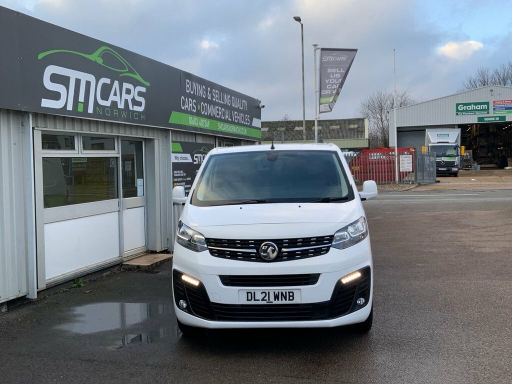 Vauxhall Vivaro 1.5L Sportive DL21WNB White #3