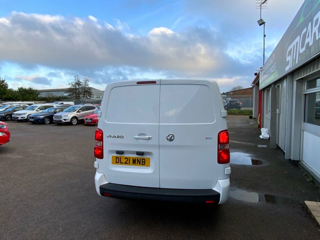 Vauxhall Vivaro 1.5L Sportive DL21WNB White #5