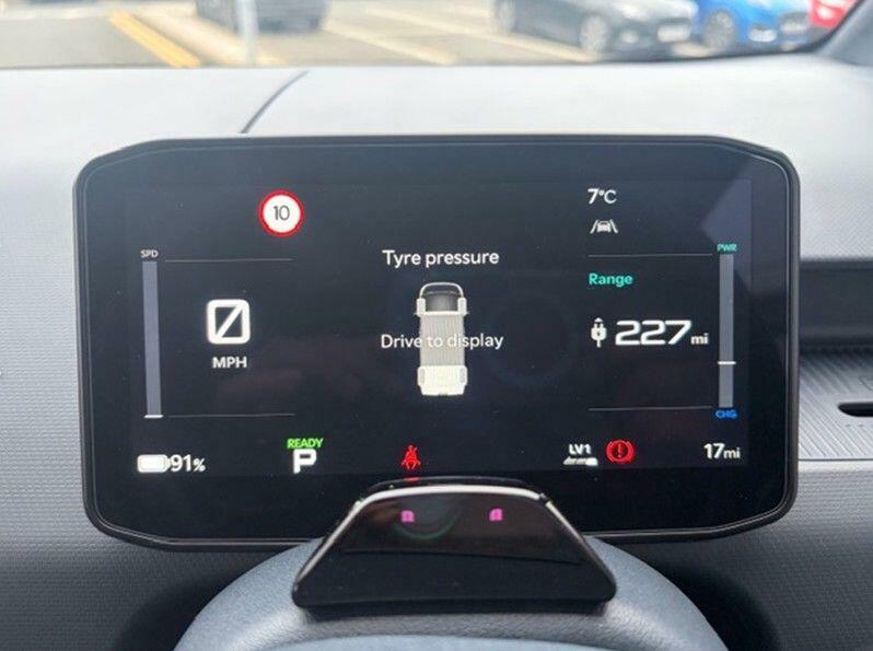 Kia PV5 Long Range 71.2Kwh Plus Cargo Panel Van L2 White #4