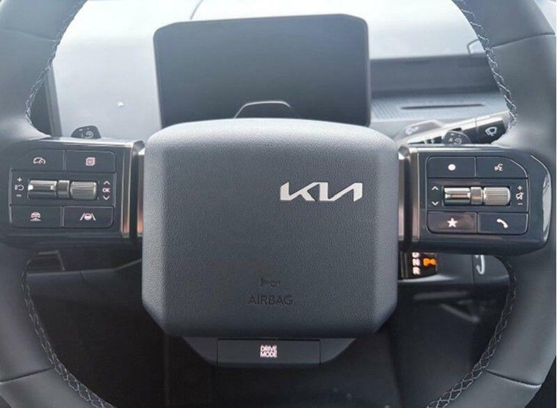 Kia PV5 Long Range 71.2Kwh Plus Cargo Panel Van L2 White #3
