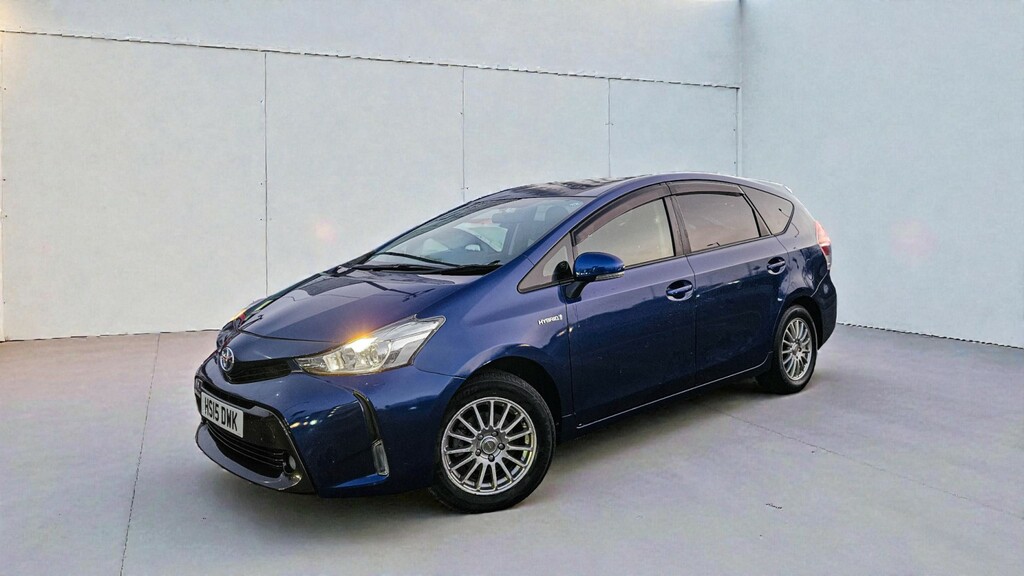Toyota Prius+ 7 Seats White #15