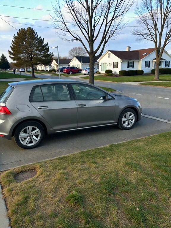 Volkswagen Golf 1.6 Tdi Bluemotion Tech Match 2014 HF64YBW Grey #2