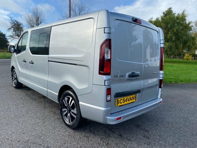 Renault Trafic Ll30 Extra Sport 6 Seat Double Cab Van L2 Lwb 2.0 MA75WVM Grey #6