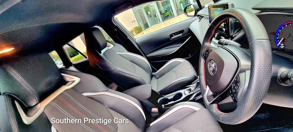Toyota Corolla 1.8 Vvt-h Gr Sport Touring Sports Cvt Euro 6 Ss FG70YMD Black #2