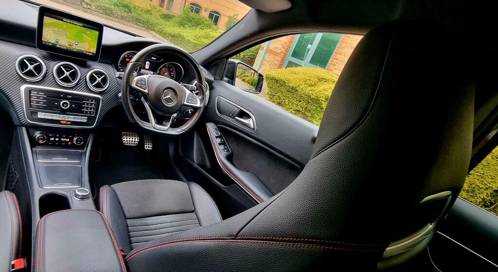 Mercedes-Benz A Class 1.5 A180d Amg Line 7G-dct Euro 6 Ss Black
