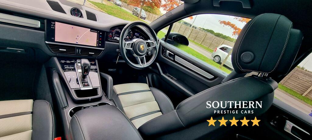 Porsche Cayenne 3.0 V6 E-hybrid 17.9Kwh Platinum Edition Tiptronic Black