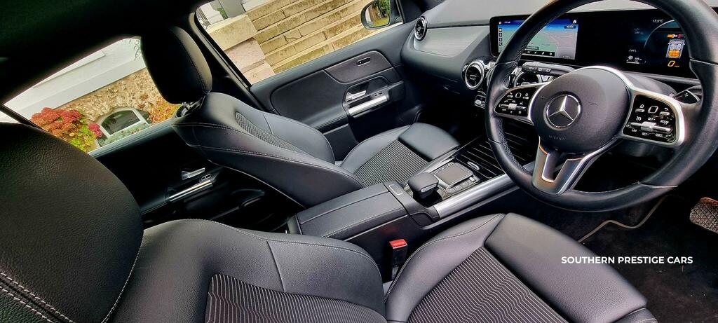 Mercedes-Benz GLA Class 1.3 Gla200 Sport Executive 7G-dct Euro 6 Ss 5 Black