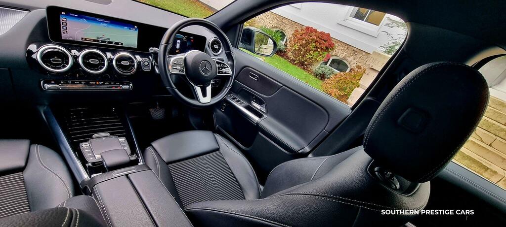 Mercedes-Benz GLA Class 1.3 Gla200 Sport Executive 7G-dct Euro 6 Ss 5 WR70HBN Black #2