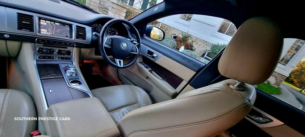 Jaguar XF 2.2D Luxury Sportbrake Euro 5 Ss Blue #5